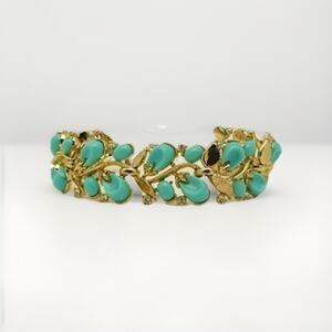 Vtg Crown Trifari 1956 Turquoise Lucite Pebble Beach Gold Plated Bracelet SIGNED